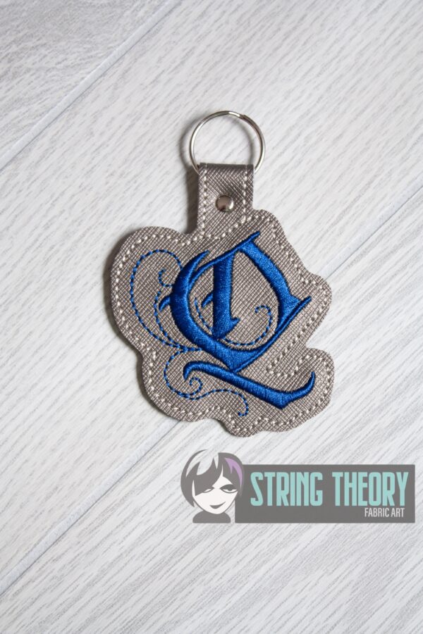 Calligraphy Q Fob ITH in the hoop fob Digital Download for Machine Embroidery Pattern, Design (4×4 Hoop)
