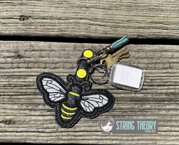 Bee fob, patch, bun cover ITH in the hoop Digital Download for Machine Embroidery Pattern, Design (4x4 Hoop) - Image 2