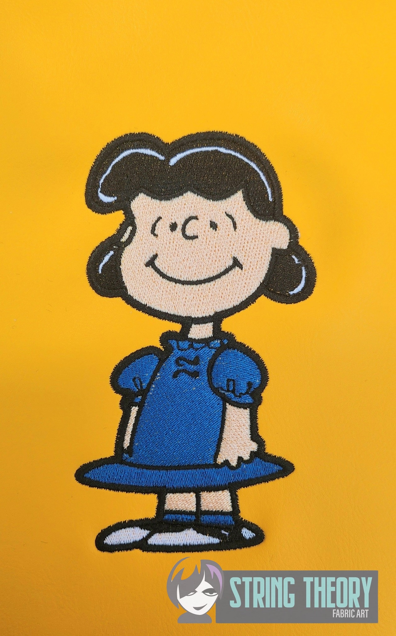 Peanuts Lucy Van Pelt machine embroidery design