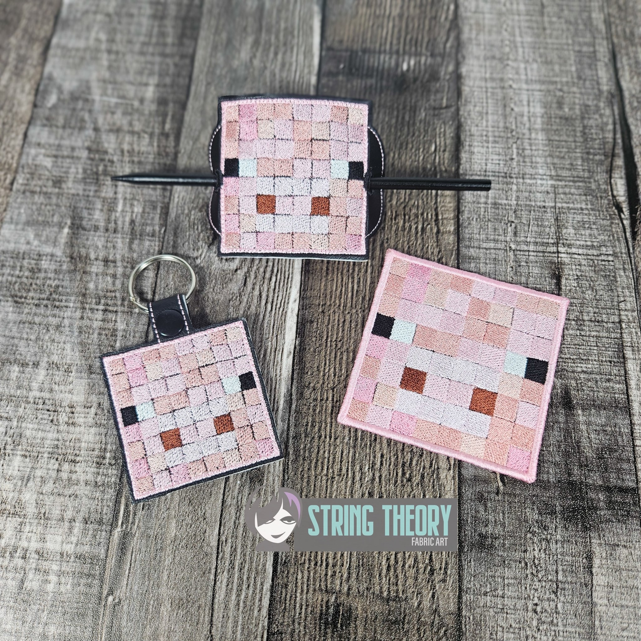 Minecraft Pig ITH patch fob bun cover machine embroidery design