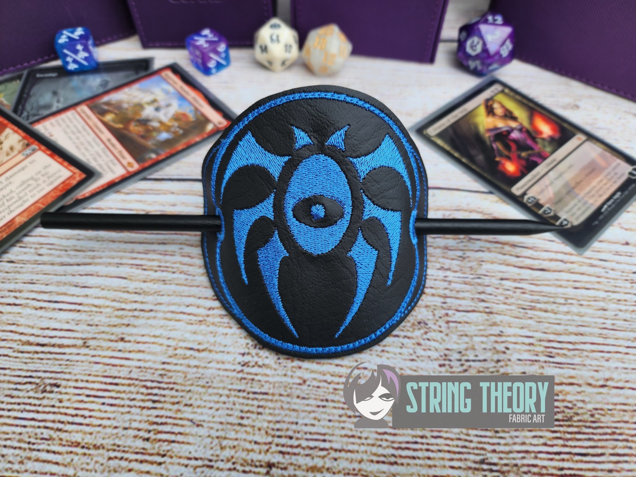 Magic the Gathering Dimir ITH Bun Cover machine embroidery design