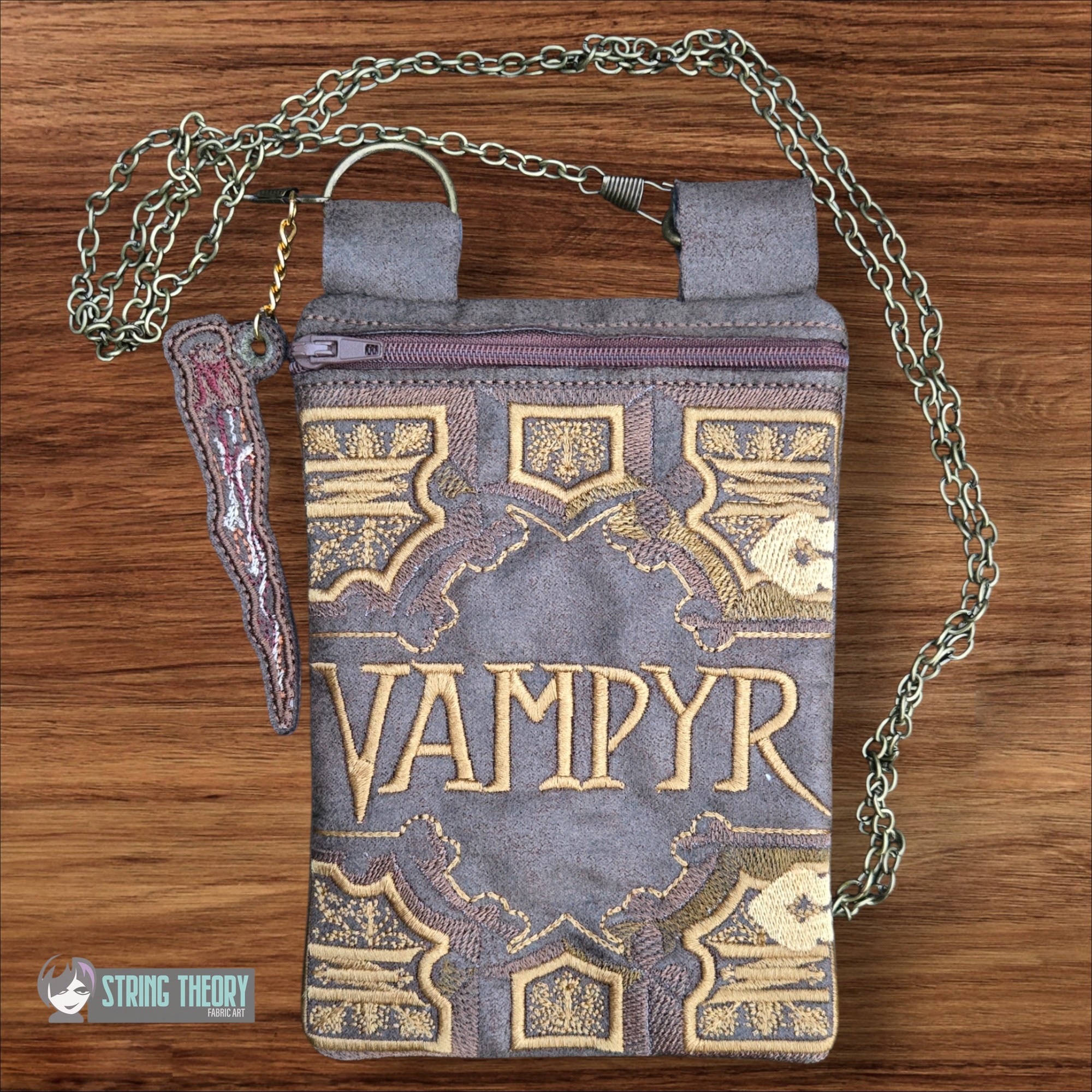 5x7 Buffy Vampyr Book FL zip bag
